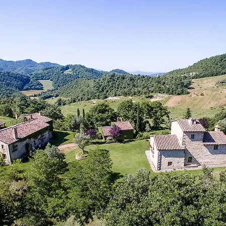 Montone Sleeps 10 Pool Wifi *