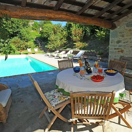 別荘 Montone Sleeps 10 Pool Wifi