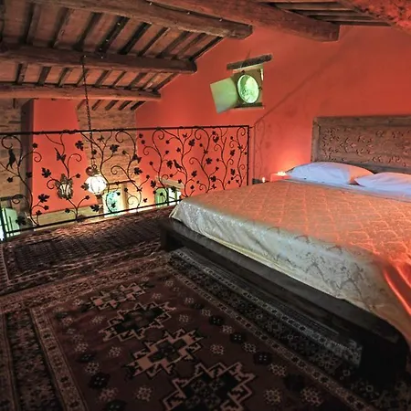 Montone Sleeps 10 Pool Wifi *